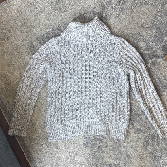 Banana Republic Sweaters - Banana Republic Light Gray Turtleneck Sweater